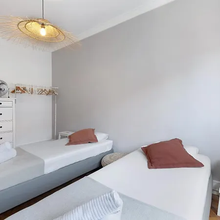 Apartamento Para Familia E Amigos * 리스본